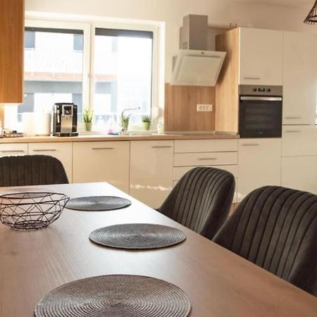 5 Dream Apartment 5 Cu Parcare Privata Oradea Exteriér fotografie