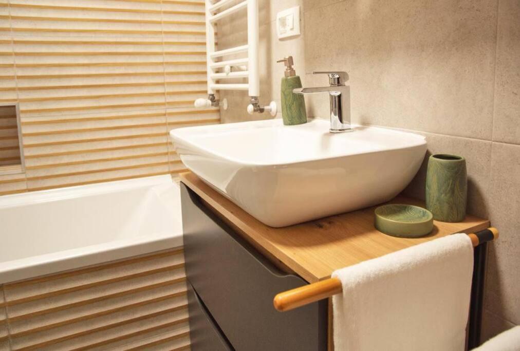 5 Dream Apartment 5 Cu Parcare Privata Oradea Exteriér fotografie