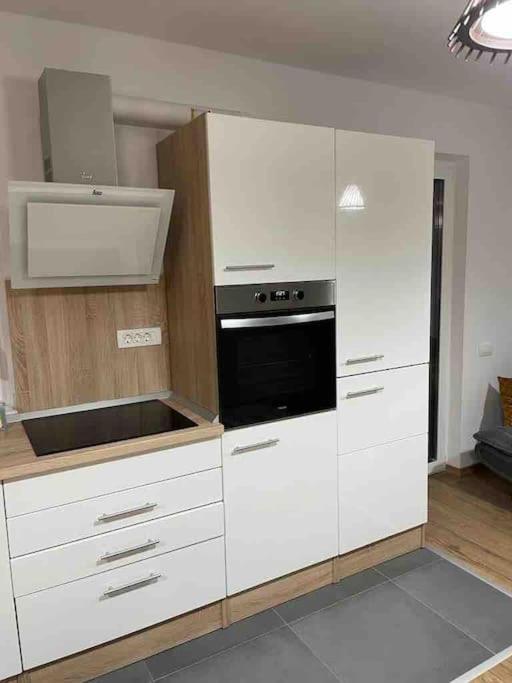 5 Dream Apartment 5 Cu Parcare Privata Oradea Exteriér fotografie